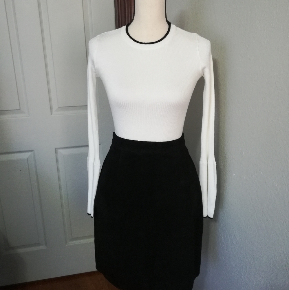 NWOT British White Ribbed Bell Sleeve Shirt